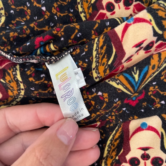 LuLaRoe leggings, Chihuahua print size tall and curvy - Picture 3 of 8